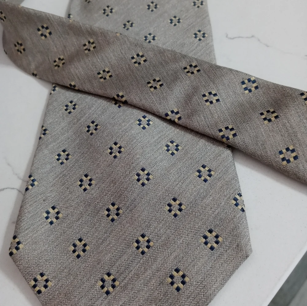 Ermenegildo Zegna 100% Silk Classic Men's Tie Made In Italy 59